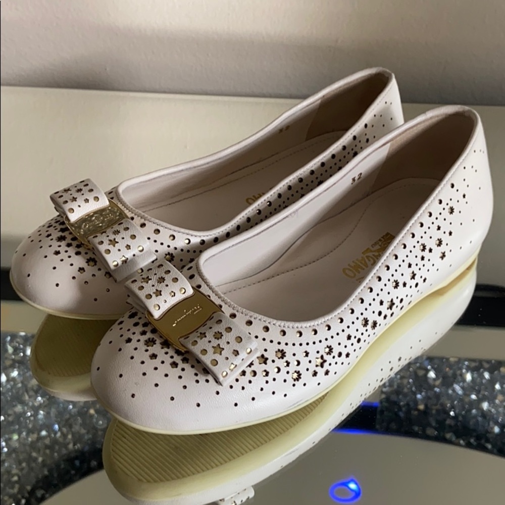 Girls Salvatore Ferragamo shoes